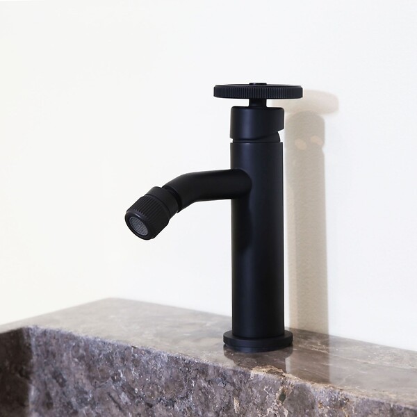 ESSEBAGNO - Indus mitigeur bidet noir - large
