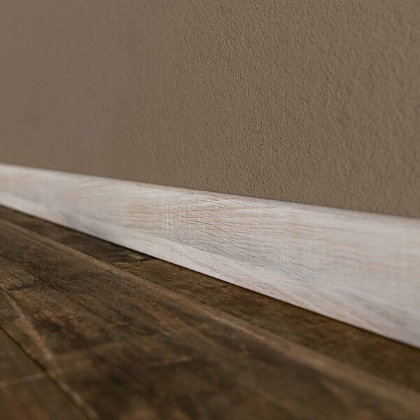 TECNOPROFILS - Plinthe Passe-Câble PVC 80 mm - Chêne Naturel - 2.60 m, Lot de 5 - large