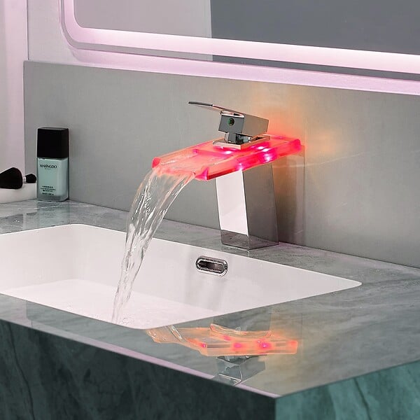 SANIVERRE - Robinet mitigeur bec cascade à LED lumineuses SOLEO Chrome brillant - large