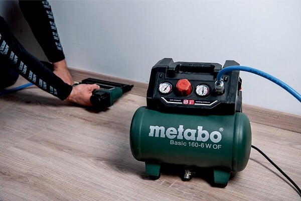 METABO - Compresseur Basic 160-6 W OF - Moteur sec - débit effectif 55 l/min - large