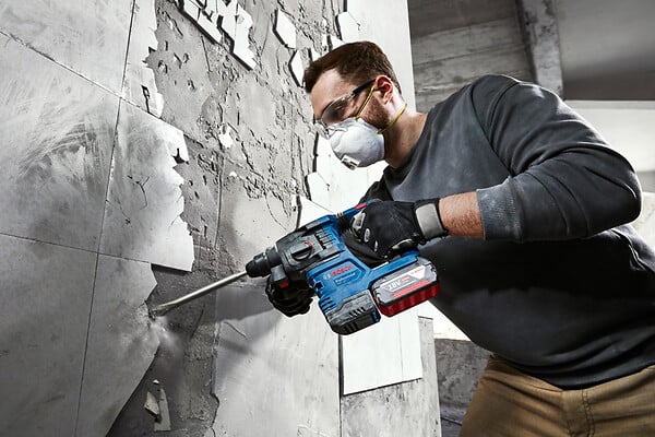 BOSCH - Perforateur  GBH 18V 22 solo C - large