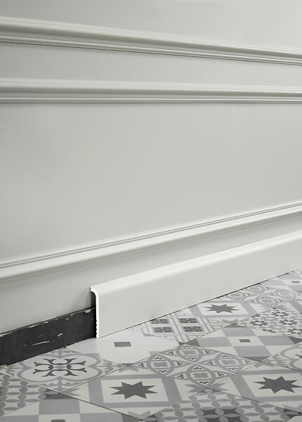 ORAC DECOR - SX185 Plinthe de rénovation Orac Decor - 12x2,5x200cm (h x p x L) - surplinthe décorative polymère Carton 8 pièces - large
