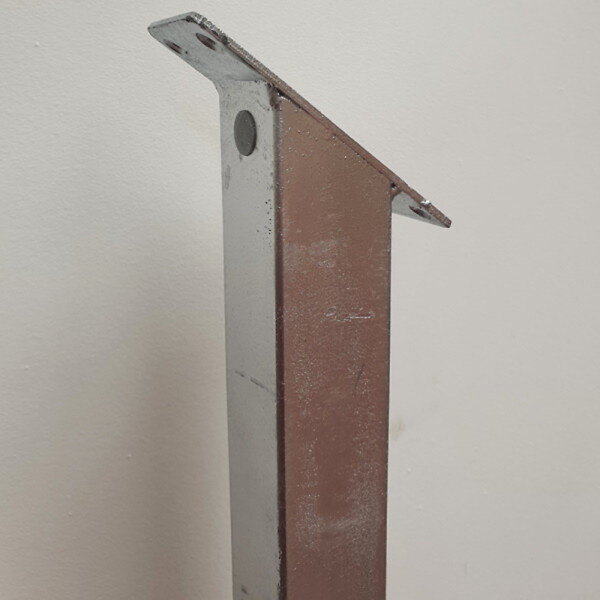 VINUOVO - Poteau acier galvanisé 45x45x1038cm angle 36Â° - large