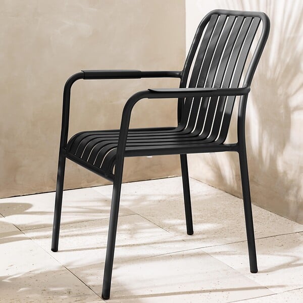 OVIALA - Chaise de terrasse avec accoudoirs en aluminium noire - Faro - large