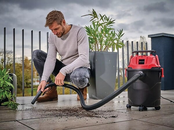 EINHELL - Aspirateur eau/poussière TC-VC 1820 - 1250W - cuve plastique 20L - soufflerie - accessoires inclus - large