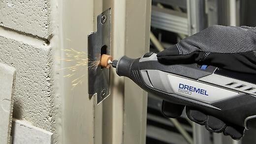 DREMEL - Outil multifonction DREMEL 8250 - 5 / 65 - large