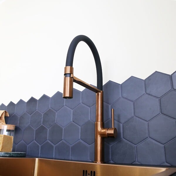 ESSEBAGNO - Magneto mitigeur évier à douchette mobile cuivre brossé - large