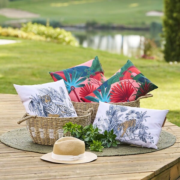 HESPERIDE - Coussin déco d'extérieur "Maoria" motif jungle 40 x 40cm en polyester - large
