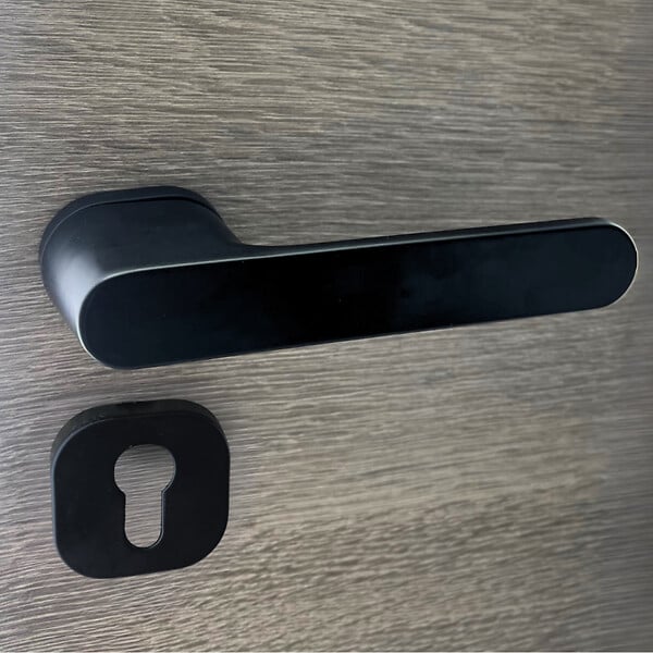 SECURY-T - Poignées de porte sur rosace oblongue noir mat - Modèle Marina Trou de cylindre i - large