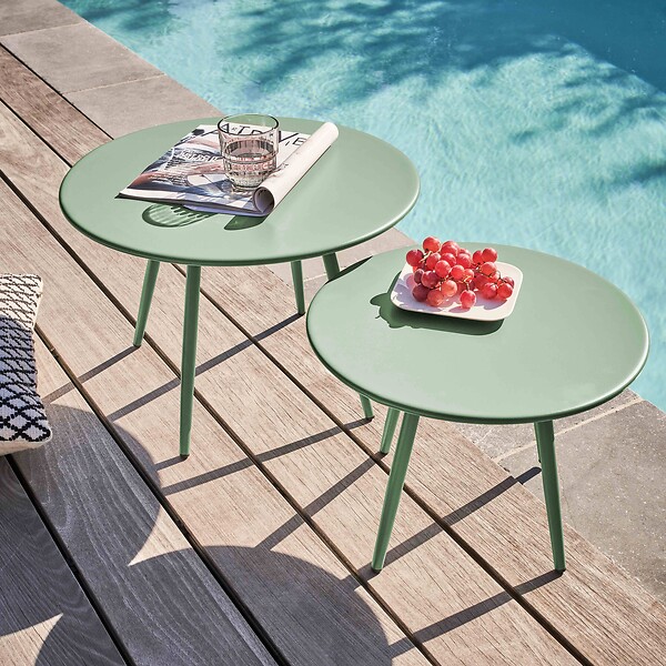 OVIALA - Lot de 2 tables basses de jardin en acier vert sauge 50 cm - Palavas - large