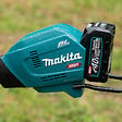MAKITA - Débroussailleuse XGT 40V Max - MAKITA UR006GM102 - avec batterie 4.0Ah  + chargeur + accessoires - vignette