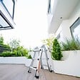 SECURY-T - Échelle articulée et télescopique pliante en aluminium 4x3 marches 2,81m - vignette
