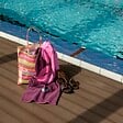 MCCOVER - PACK 1 m² lame de terrasse composite Prima - Chocolat, L : 220 cm , l : 12 cm,  E : 19 mm - vignette