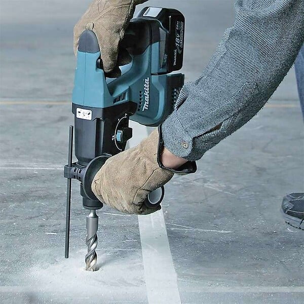 MAKITA - Perforateur Burineur SDS+ MAKITA DHR243ZJ 18 V Li-ion avec son Coffret Mak-Pac Taille 4 - large