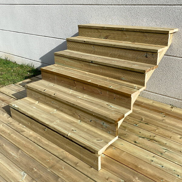 VINUOVO - BERLIN Escalier extérieur bois 6 marches H 105cm L-140cm - avec contre marche - large
