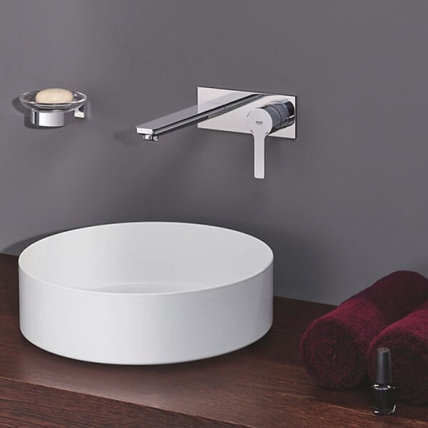 GROHE - Robinet lavabo mural Lineare M Chromé + corps encastré - large
