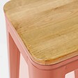 OVIALA - Lot de 4 tabourets de bar en métal mat terracotta et bois - Indus - vignette