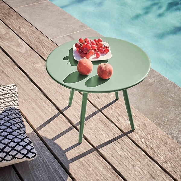 OVIALA - Table basse de jardin ronde en métal vert sauge 40 cm - Palavas - large
