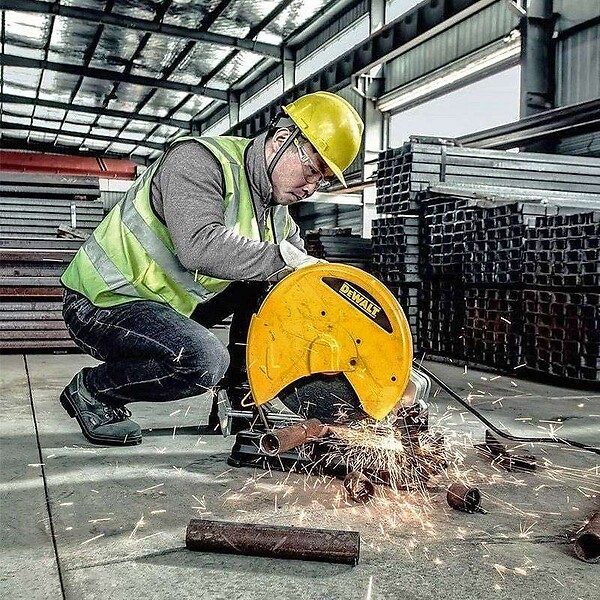 DEWALT - Tronçonneuse à disque Ø355mm 2200W DEWALT D28730-QS - large