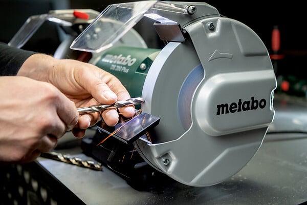 METABO - Touret à meuler DS 200 Plus - 600 W - meules Ø 200 - large