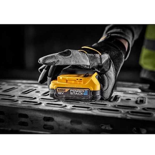 DEWALT - Batterie 1,7 Ah 18V DEWALT POWERSTACK DCBP034-XJ Li-Ion - large