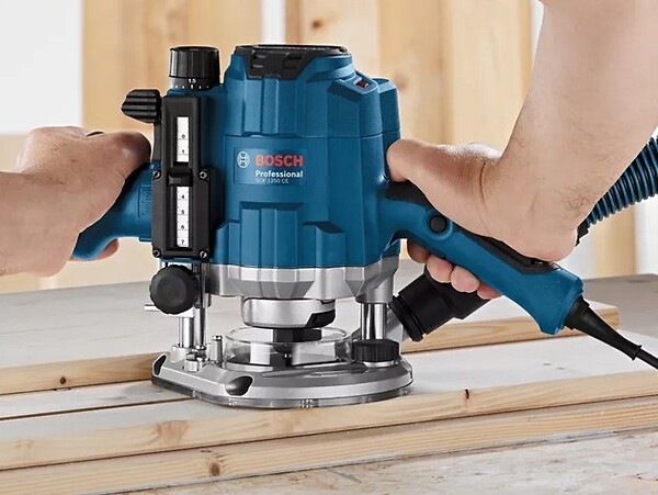 BOSCH - Défonceuse  GOF 1250 CE Professional - 1250W - 6-8mm - 0601626001 - large