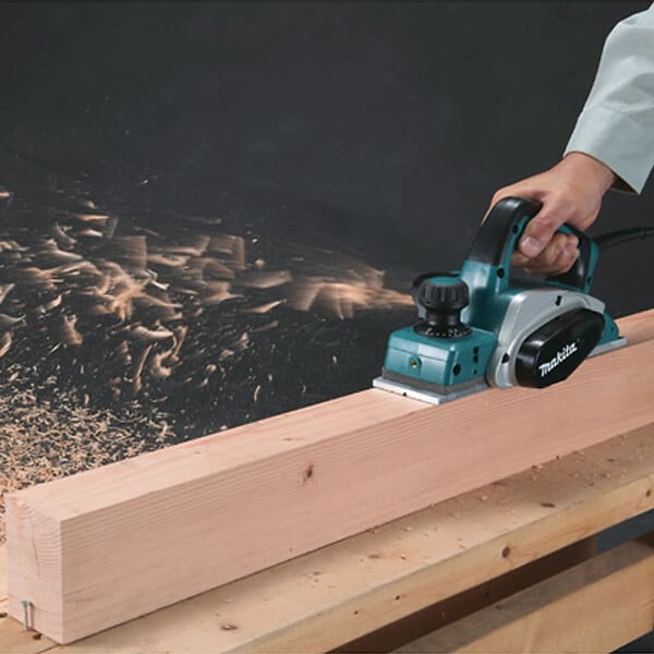 MAKITA - Rabot Filaire - 620 W - 82 Mm - 2,6 Kg - large