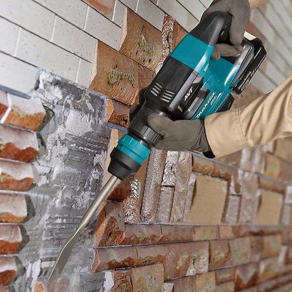 MAKITA - Marteau Piqueur MAKITA DHK180ZJ SDS-Plus 18V Li-Ion 3,1 Joules - large