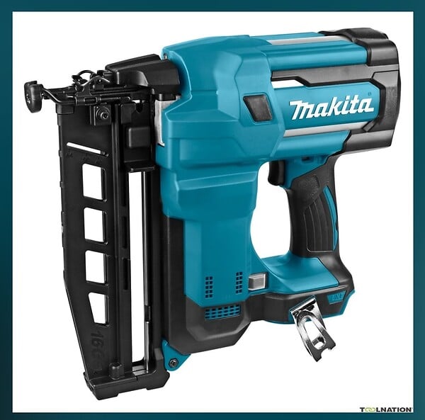 MAKITA - Cloueur sans fil 18V LXT 16 Ga 25 - 64 mm -  - avec 2 batteries 18v 5.0Ah - chargeur - MakPac - DBN600RTJ - large