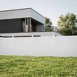 MON MARCHE DECO - Kit Clôture SLIM PVC Blanc H. 180 cm - 8 Soubassements - 11,10 m - vignette