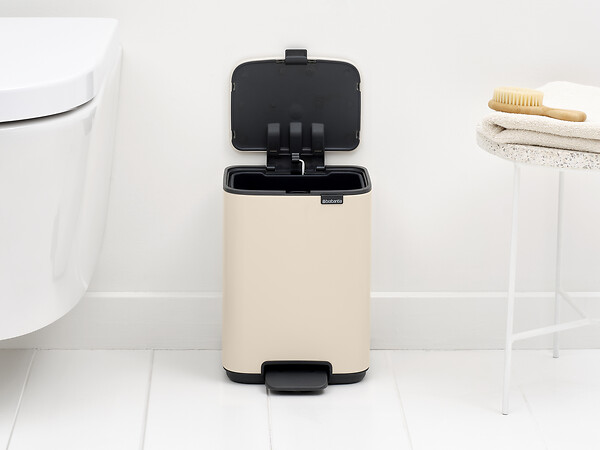 BRABANTIA - Poubelle à pédale en acier Bo - Soft Beige - 4L - large