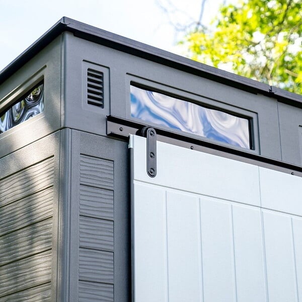 CENTRALE BRICO - Abri de jardin anthracite 7 ,30m² + plancher - polyéthylène - 25mm MODERN - large