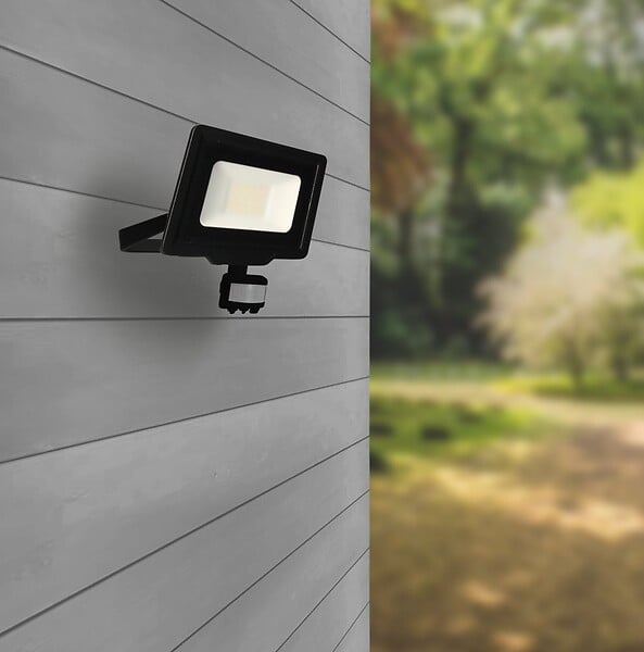 ARLUX - Projecteur Mural KREON 20W 1700lm - Detecteur de Mouvement - Noir - large