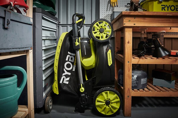 RYOBI - Tondeuse autotractée à batterie RY36LMXSP46A-160 - L.46cm - 36V - large