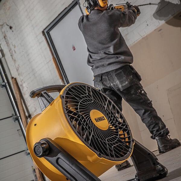 DEWALT - VENTILATEUR DE CHANTIER SILENCIEUX DEWALT 110W, 496 L/s - DXF1645A - large