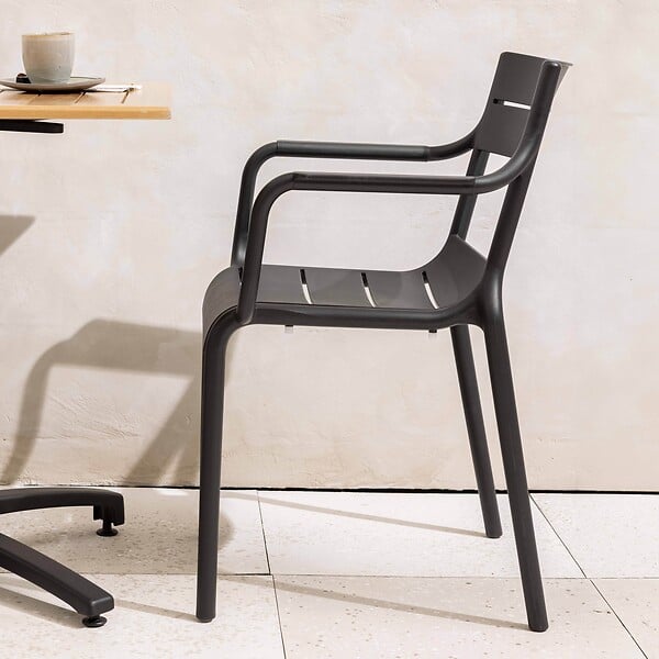OVIALA - Fauteuil noir de terrasse en plastique - Paname - large