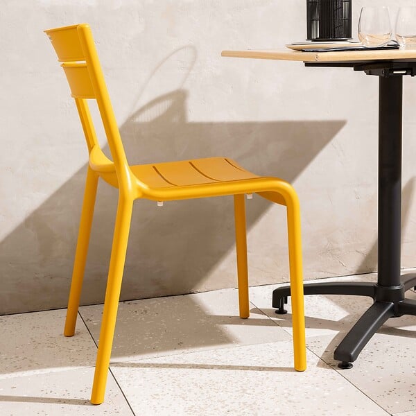 OVIALA - Chaise de terrasse en plastique jaune clair - Paname - large