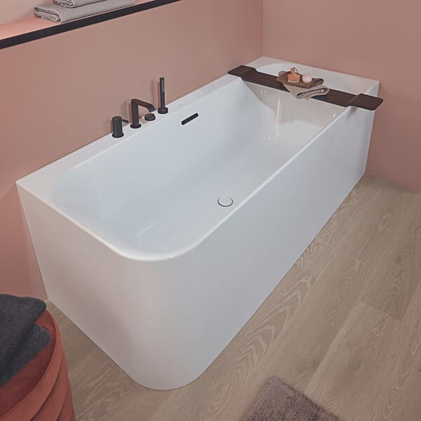 VILLEROY ET BOCH - Baignoire semi-îlot d'angle Loop & Friends version droite avec bonde blanche et trop-plein chromé - large