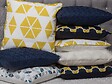 BELIANI - Lot de 2 coussins décoratifs PANSY 45 x 45 cm Jaune Motif géométrique - vignette
