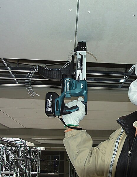 MAKITA - Visseuse à placo automatique 2x5Ah 18V LXT ® MAKITA DFR550RTJ en MAKPAC - large