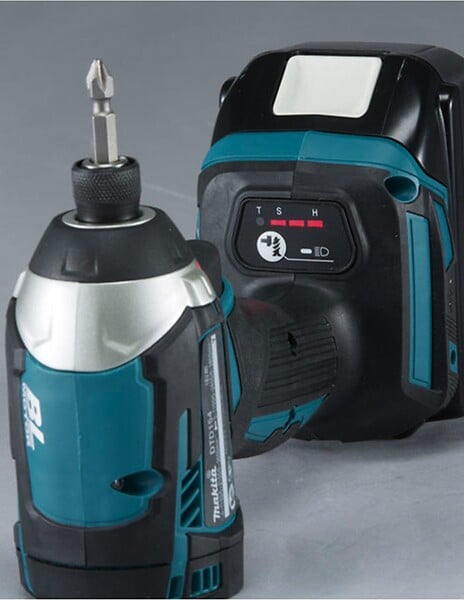 MAKITA - Visseuse à chocs brushless MAKITA DTD154ZJ 18 V Li-ion 175 Nm (vendu sans batterie) - large