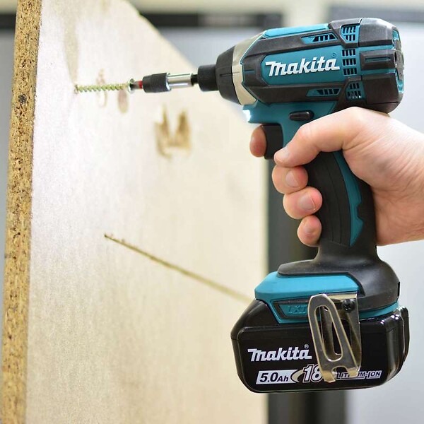 MAKITA - Visseuse à chocs MAKITA DTD152RTJ 18 V Li-ion (2 x 5 Ah) 165 Nm - large