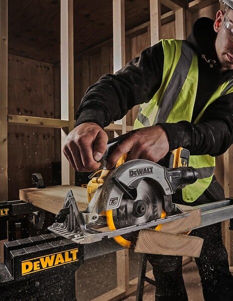 DEWALT - Scie circulaire Ø165mm 18V DEWALT DCS565N-XJ Brushless - large
