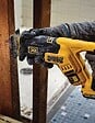DEWALT - Scie sabre compacte 18V DEWALT DCS367N-XJ Brushless - vignette