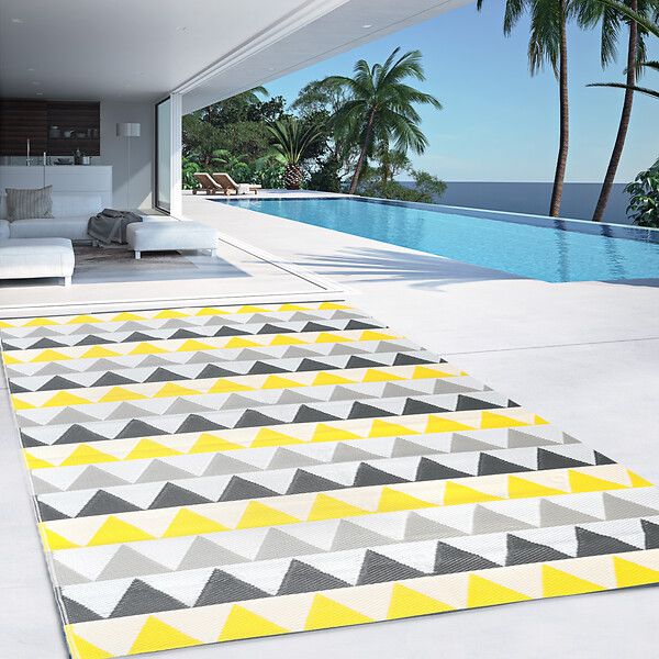 ID MARKET - Tapis extérieur SARI triangles gris et jaune 270 x 370 CM - large