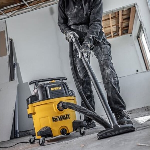 DEWALT - ASPIRATEUR EAU & POUSSIÈRES DEWALT DXVP-QT – 960W, 34L, SILENCIEUX - large