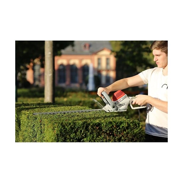 IKRA - Taille-haie électrique 600W Double lame 55 cm Poignée ergonomique pivotante Frein électrique IKRA - large