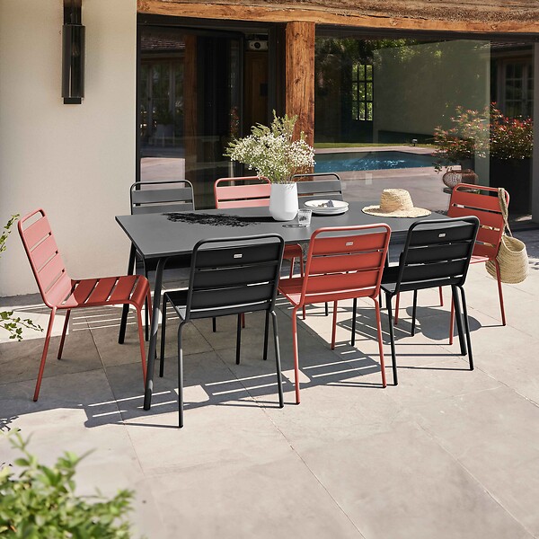 OVIALA - Ensemble table de jardin et 8 chaises en métal gris et argile - Palavas - large