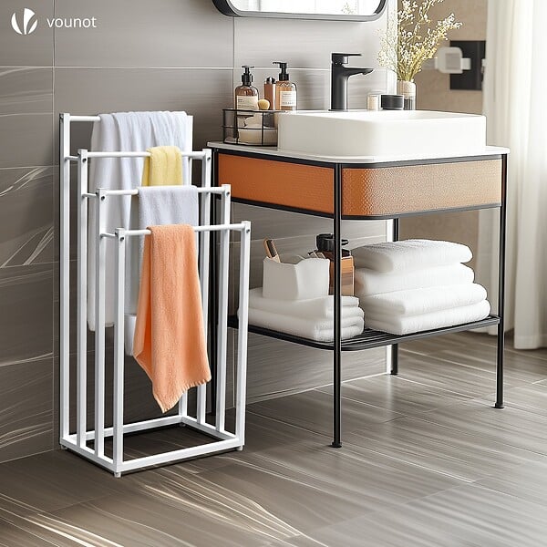 VOUNOT - Porte serviettes sur pied autoportant 4 niveaux blanc - large