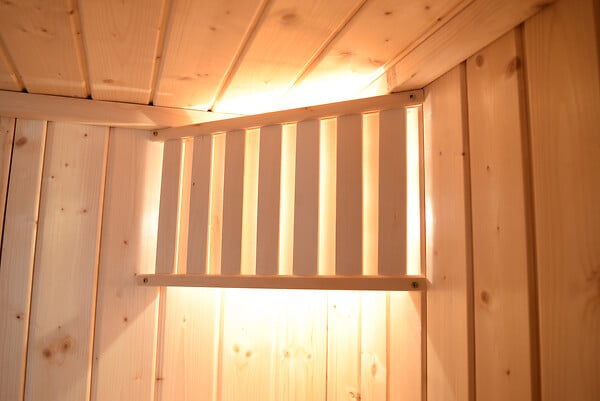 WEKA - Sauna angle d'intérieur VALIDA 1 GTF avec poele 5.4kW- madrier 38mm - - large